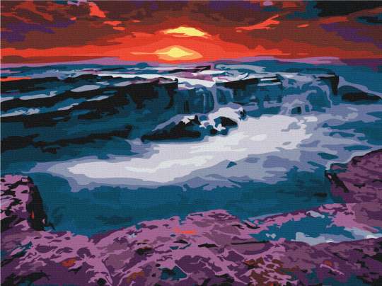 Захід сонця біля водоспаду