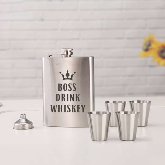 Набор фляга с рюмками "Boss drink whiskey", англійська, Крафтова коробка