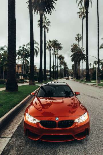 BMW на вулиці Каліфорнії