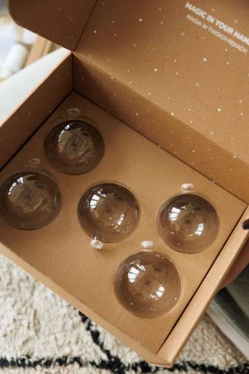 Набір для розмальовки новорічних кульок "Блискуче сяйво"